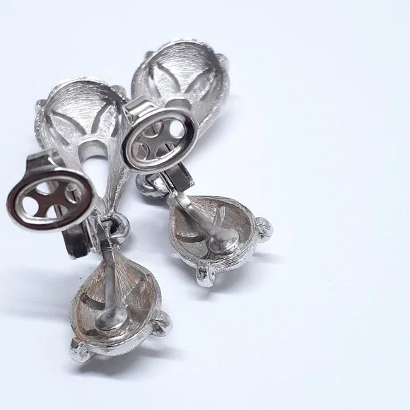Vintage Crown Trifari Earrings Signed Clip On Silver Tone Dangle - Picture 13 of 16